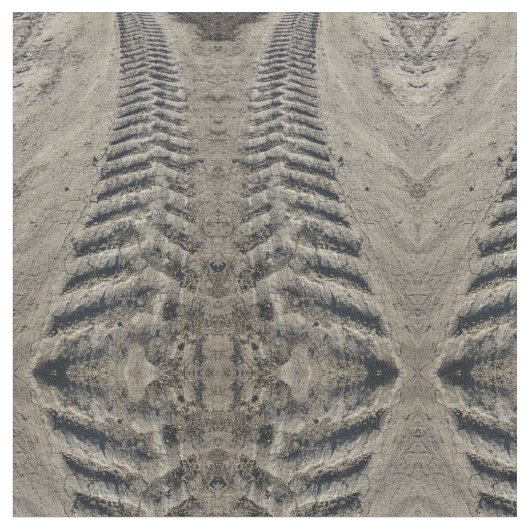 トラクターのタイヤは写真の生地を追跡します ファブリック (クローズアップ)