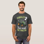 トラクターのテーマがついに完成!農場をドライブするアート Tシャツ (正面フル)