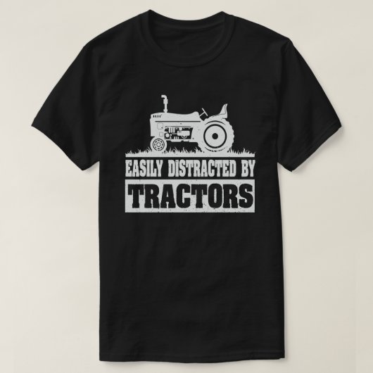 トラクターの農家ギフトに容易おもしろいに気を取られる Tシャツ (デザイン正面)