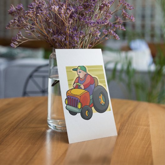 トラクターを運転する農夫 農業用車両 招待状