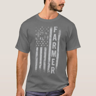 トラクターアメリカ国旗グラフィック愛国的農家遠 Tシャツ