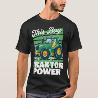 トラクター好き男子のためのTシャツ この子はトラクターのパワーで走り回る Tシャツ