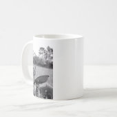 トラクター・イン・ザ・ロンググラス コーヒーマグカップ (正面左)