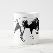 トラッキングモード – 鼻から地面 ジャンボコーヒーマグカップ (正面)