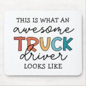 トラックおもしろい運転手 |牽引素晴らしトラックドライバー マウスパッド (正面)