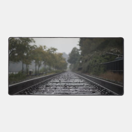 トラックの下へ デスクマット (正面)