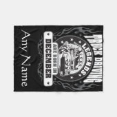 トラックの運転伝説生まれは12月に フリースブランケット (正面(横))