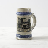 トラックの運転手と子供のためのビッグリグホワイトカーゴトラック ビールジョッキ (正面右)