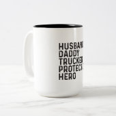 トラックの運転手の夫のお父さんのトラック運転手の父の日 ツートーンマグカップ (正面左)