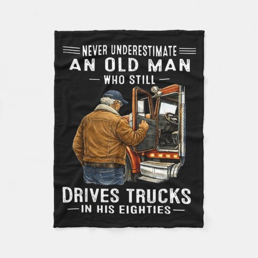 トラックを運転する老人をナメるな フリースブランケット (正面)