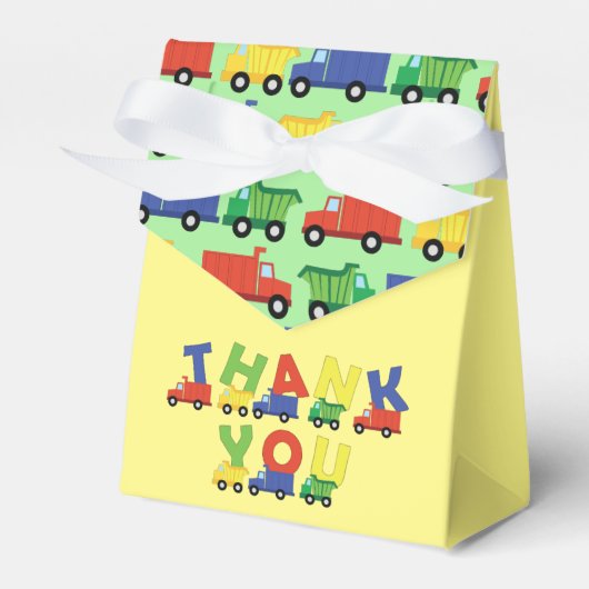 トラックズボーイベビーシャワー建築カワイト フェイバーボックス (正面サイド)