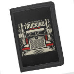 トラックパーソナライズされたキング18ホイーラービッグリグトラック ナイロン三つ折りウォレット<br><div class="desc">18パーソナライズされたWheeler Trucker Big Rig Semi Truck Trucking Companyデザイン – お名前とカスタマイズ文字を付けてカスタム!</div>