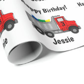 トラックパーソナライズ少年の名前の年齢ハッピーバースデー ラッピングペーパー (ロールコーナー)