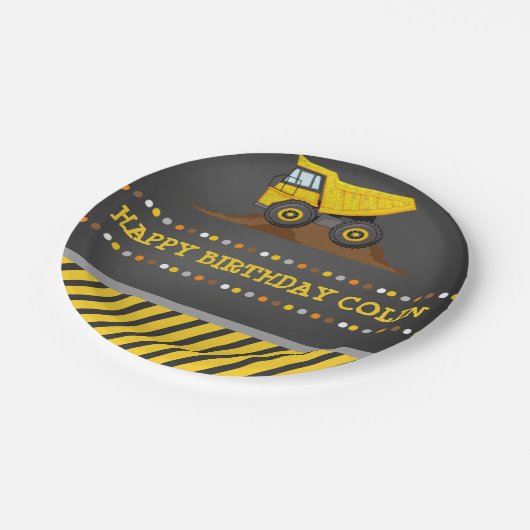トラックボーイズ誕生パーティーをパーソナライズされた放棄 ペーパープレート (アングル)
