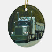 トラック愛好家のための大きな白いトラックとハイウェイアート セラミックオーナメント (左)