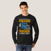 トラック素晴らしカーがTruに似ておもしろいいる Tシャツ (正面フル)