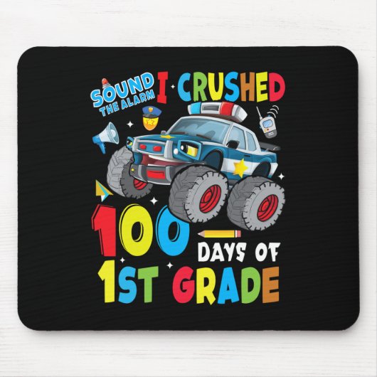 トラック警察の車100日の学校1年生の少年 マウスパッド (正面)