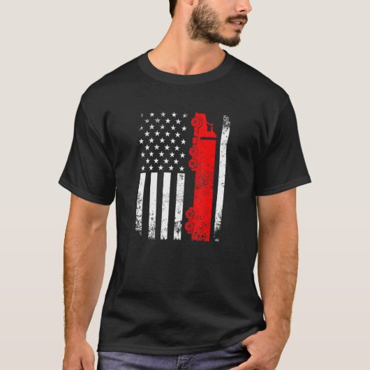 トラック運転手アメリカ国旗アメリカ愛国的誇りを持ったおもしろいTr Tシャツ (正面)
