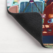 トラック運転手及びトラック恋人のための大きく赤い大型トラック マウスパッド (コーナー)