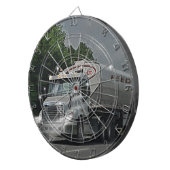 トラック運転手及び子供のための灰色の牛供給の水槽のトラック ダーツボード (正面右)