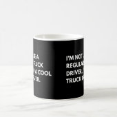 トラック運転手 楽しい仕事の格言 コーヒーマグカップ (中央)