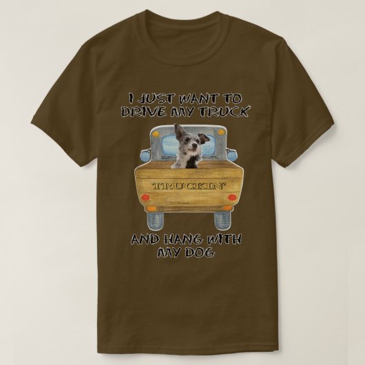 トラック運転犬オーストラリア牛の犬 Tシャツ (デザイン正面)