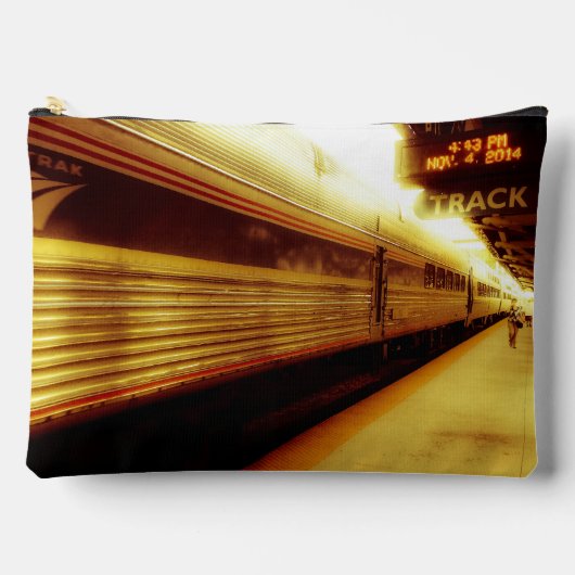 トラック2プリントカットソーバッグ アクセサリーポーチ (正面)