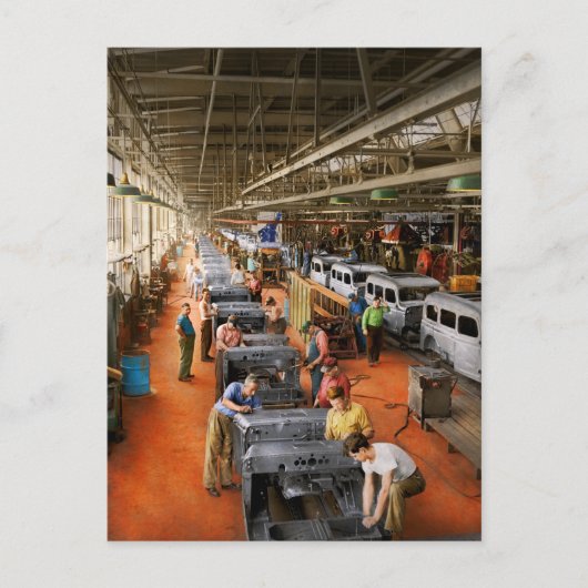 トラック – 工場 – 一部のアセンブリが必要1942 ポストカード (正面)