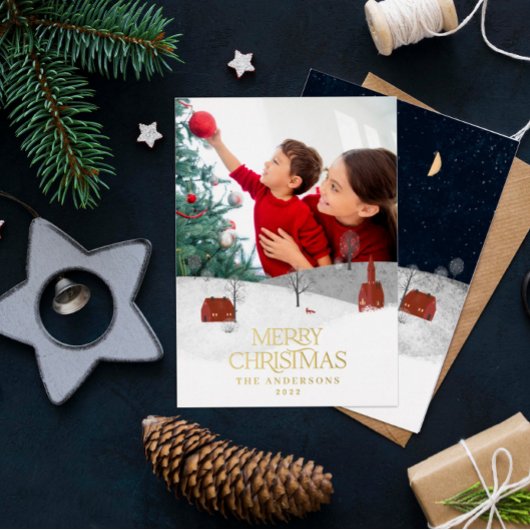 トラディショナルな写真がおしゃれな、素朴な冬の雪景色のクリスマスカード。 箔シーズンカード