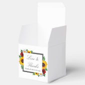 トラディショナル フローラル ブライダル シャワー フェイバーボックス (オープン)