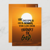 「トラブルが深まるにつれて、Tシャツは大きく響く ポストカード (正面/裏面)