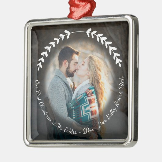 トラベルハネムーン写真エレガント手描きリース メタルオーナメント (左)