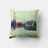 トラムストライプのス クッション (裏面)