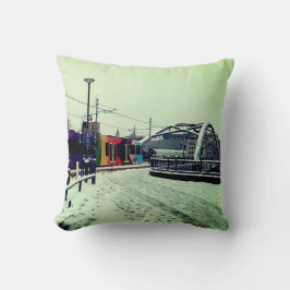 トラムストライプのス クッション