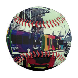 トラムストライプの、橋あり 野球ボール