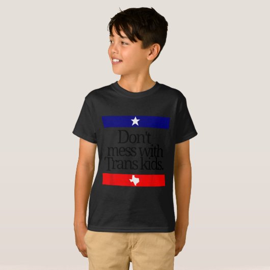 トランスジェンダーの子供たちに手を出すな テキサスプライド トランスの子供たちを守れ Tシャツ (正面フル)