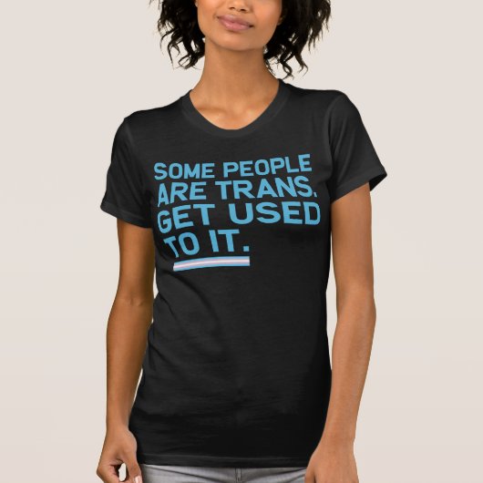 トランス状態の人もいる。慣れろ。 Tシャツ (正面)
