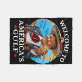 トランプおもしろいシャツアメリカのガルフエスト2025トランプミー フリースブランケット (正面(横))