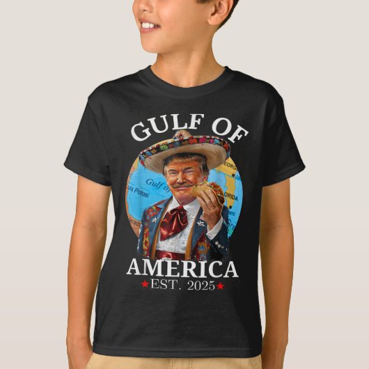 トランプおもしろいシャツ湾アメリカ湾Est 2025 Tシャツ (正面)