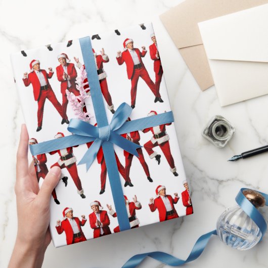 トランプおもしろいダンスサンタクロース2024年クリスマスクリスマス ラッピングペーパー (ギフト)