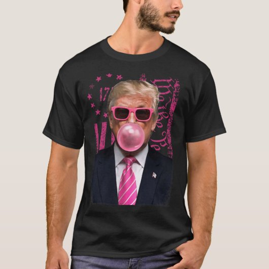 トランプおもしろいバブルガムピンクUsa国旗 Tシャツ (正面)