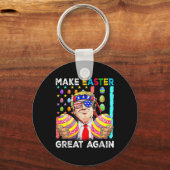 トランプおもしろい再びイースター素晴らしを作るバニー狩り卵 キーホルダー (正面)
