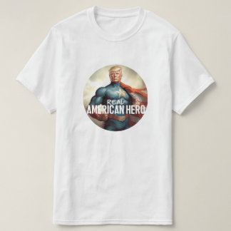 トランプがヒーロー実在だ Tシャツ