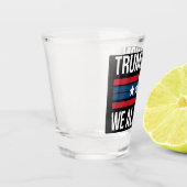 トランプが勝利した我々は全て勝った2024米国国旗トランプが勝利 ショットグラス (左)
