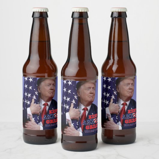 トランプが旗を抱く – トランプ2020 ビールラベル (ボトル)