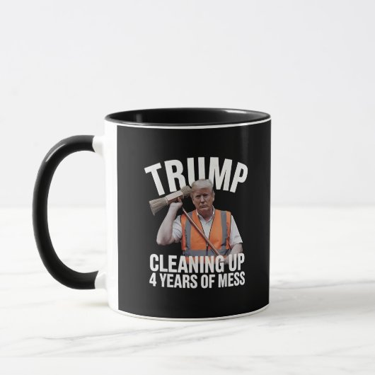 トランプが4年分のゴミを片付ける ゴミ箱 マグカップ (左)