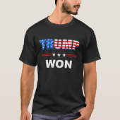 トランプが7月のアメリカ国旗の贈り物の4番目にウォン Tシャツ (正面)