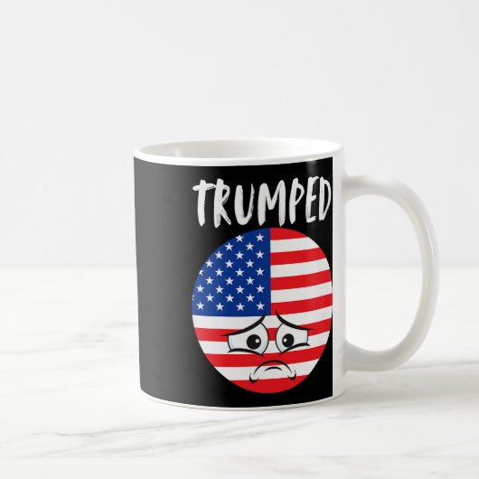 トランプに反対し、トランプの選挙結果に後悔する民主党員 コーヒーマグカップ (右)