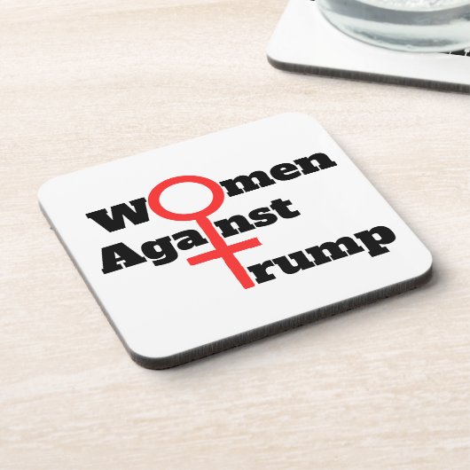 トランプに反対する女性 ビール用コースター コースター (左側)