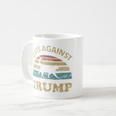 トランプに対するネコ コーヒーマグカップ (正面左)